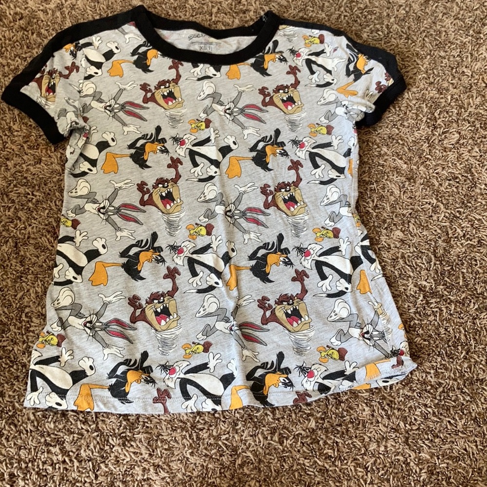 Looney tunes t shirt